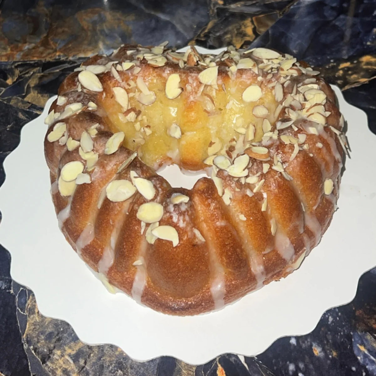 Heart Vanilla Bundt Cake With Almonds